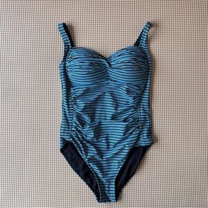 Bond-Eye Australia One Piece Swimsuit Bikini.SZ 8 US Striped Beach Resort Pool